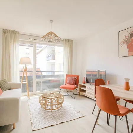 شقة Cosy Au Centre Doullins Avec Garage أولينز