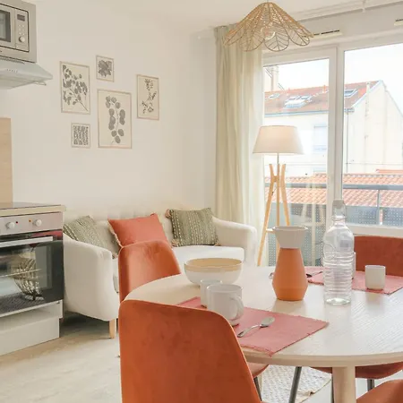 Cosy Au Centre Doullins Avec Garage شقة